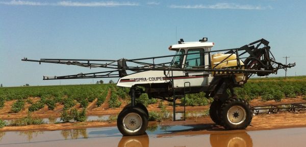 GMX units on spray rigs
Keywords: Agriculture;Irrigation
